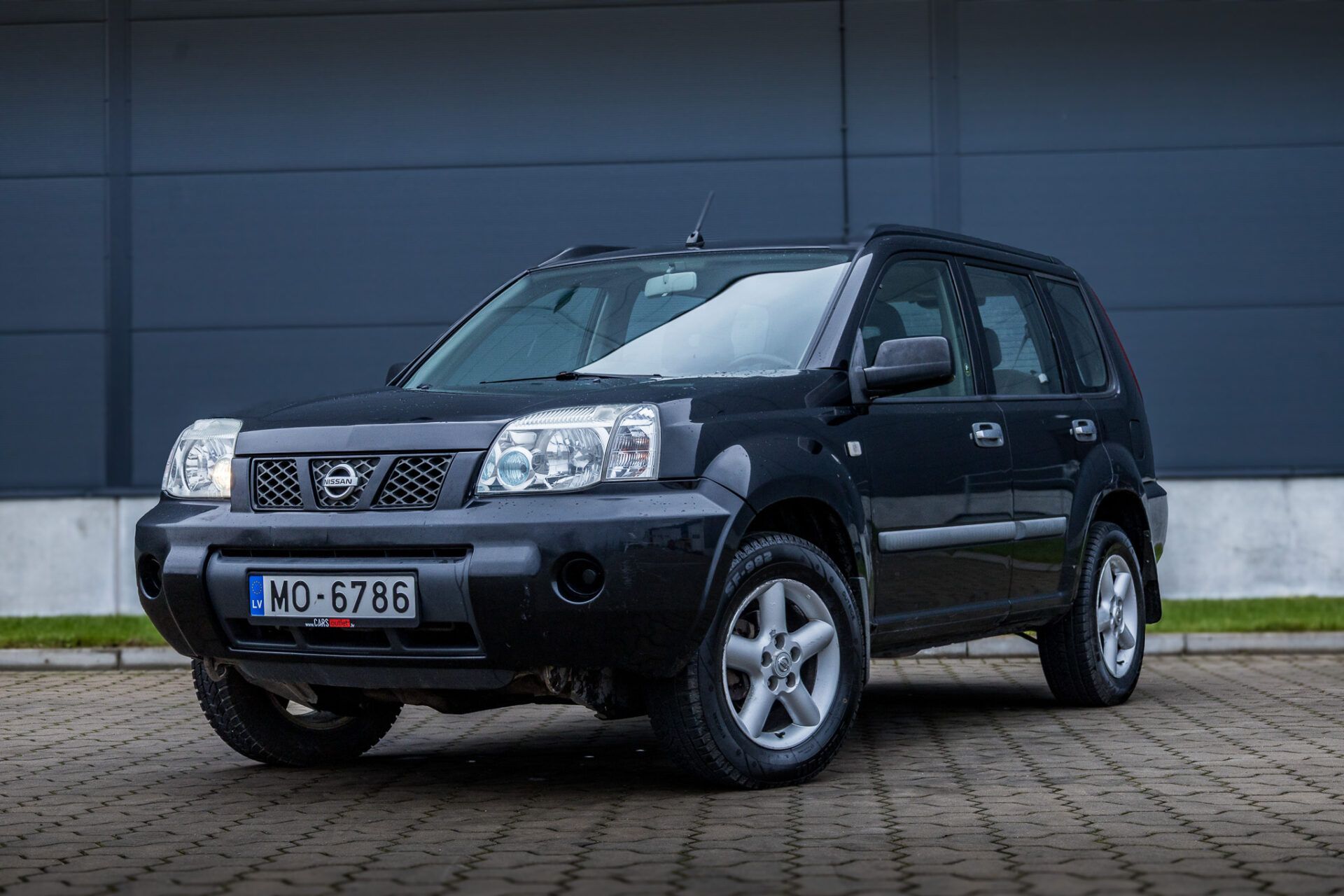 NISSAN X TRAIL