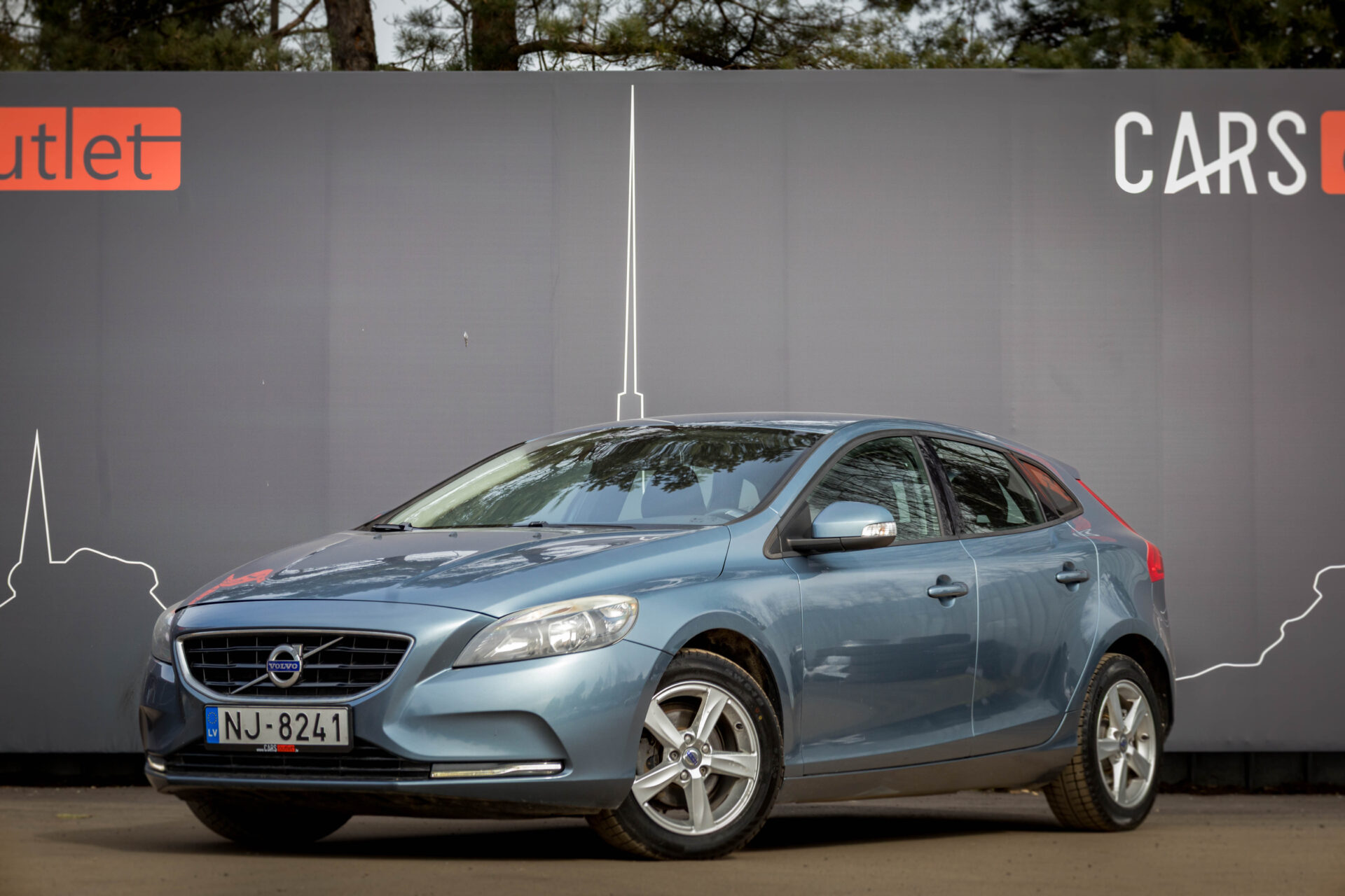 VOLVO V40