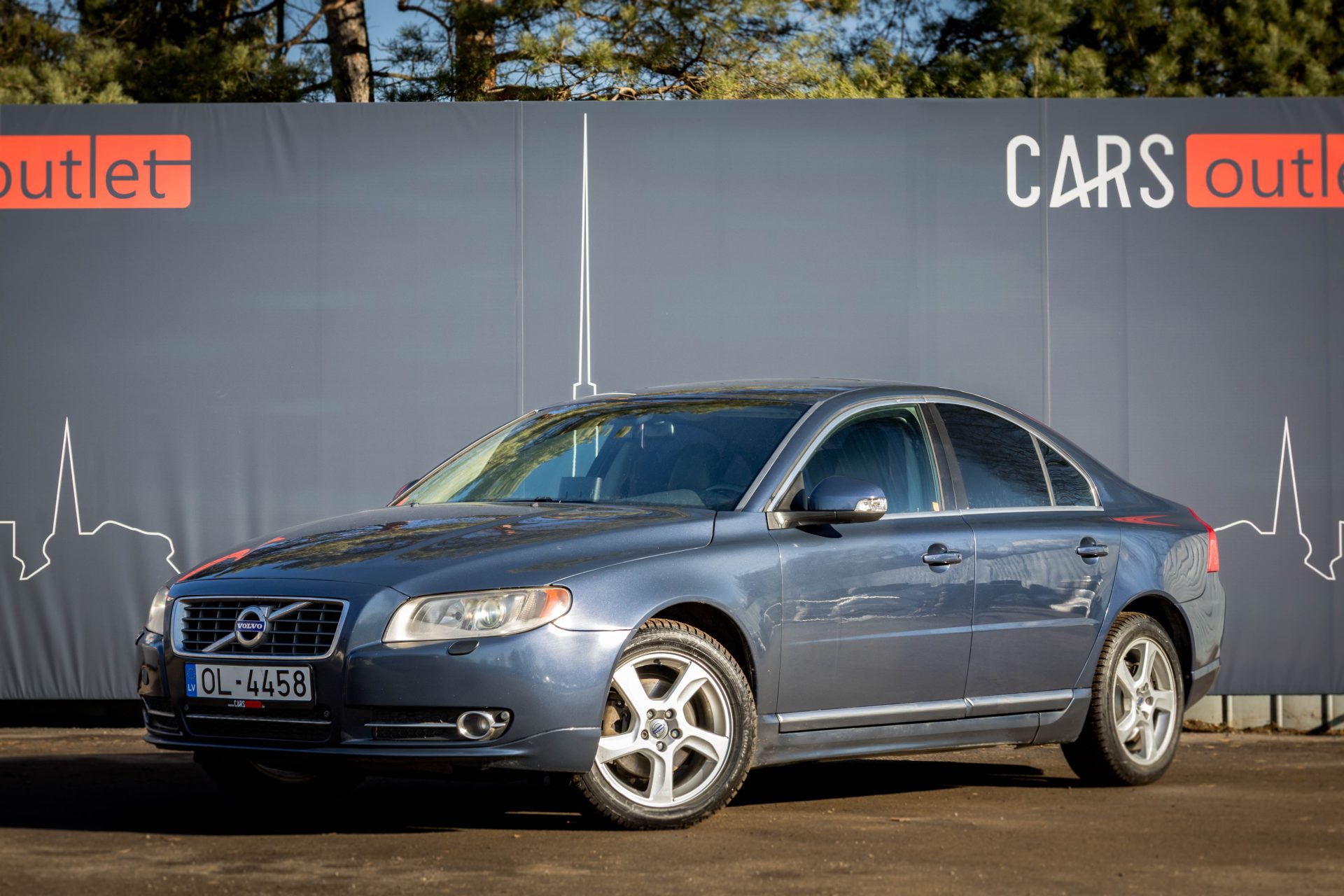 VOLVO S80