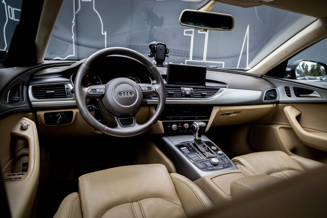 AUDI A6 AVANT