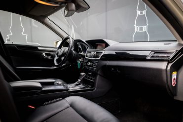 MERCEDES BENZ E250