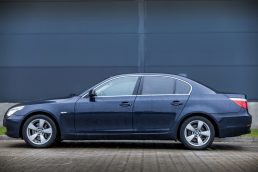 BMW 523