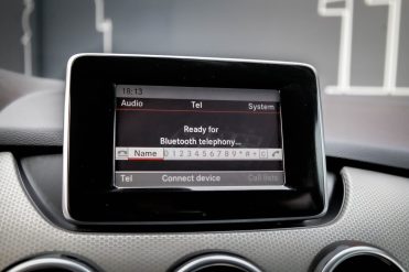 MERCEDES BENZ B 200