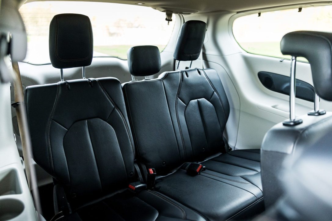 CHRYSLER PACIFICA