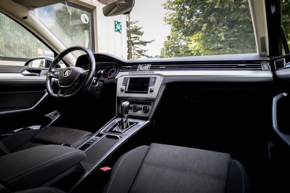 VW PASSAT