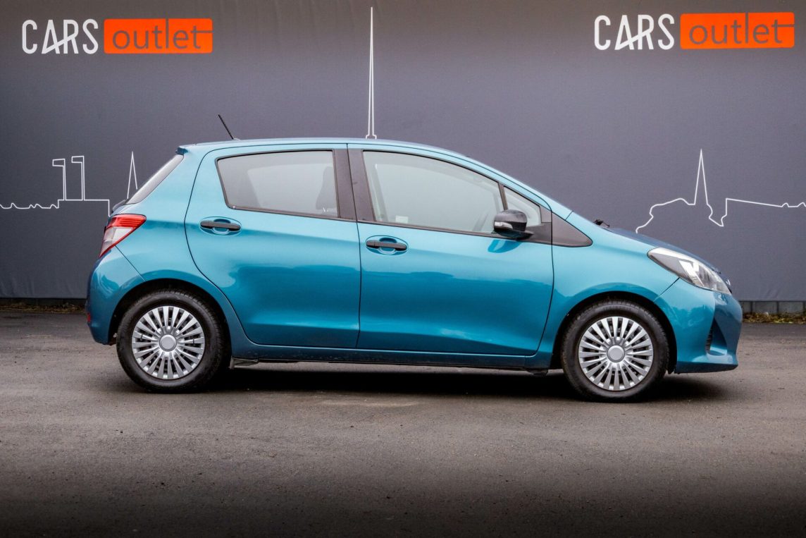 TOYOTA YARIS HYBRID