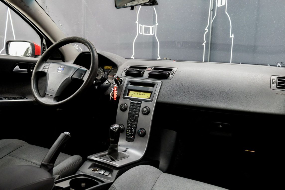VOLVO S40
