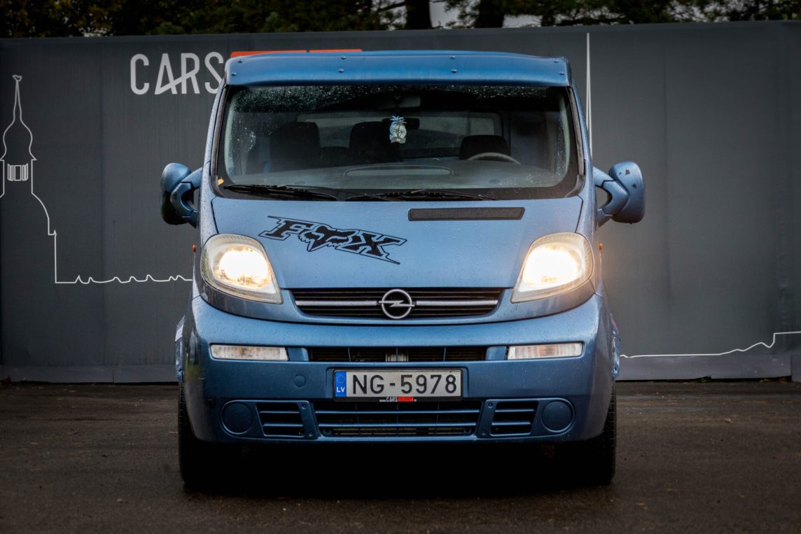 OPEL VIVARO