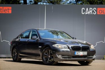 BMW 525