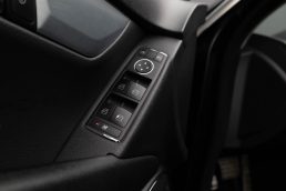 MERCEDES BENZ C320