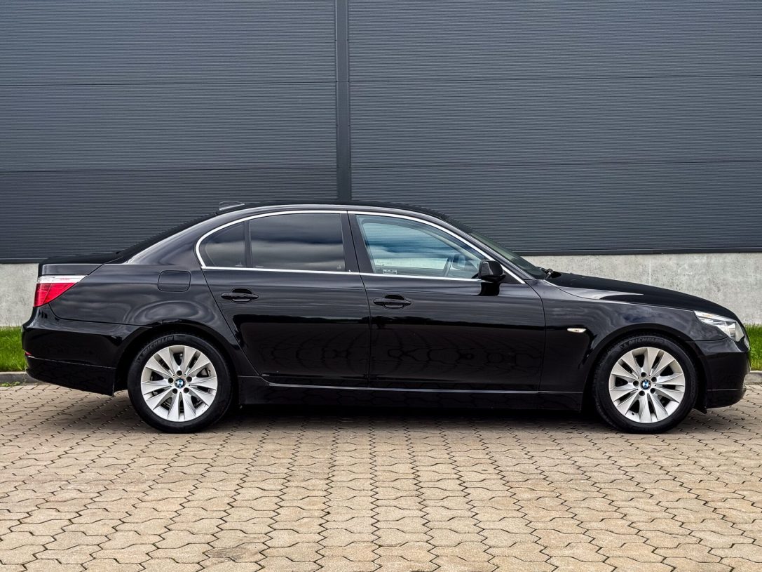 BMW 525