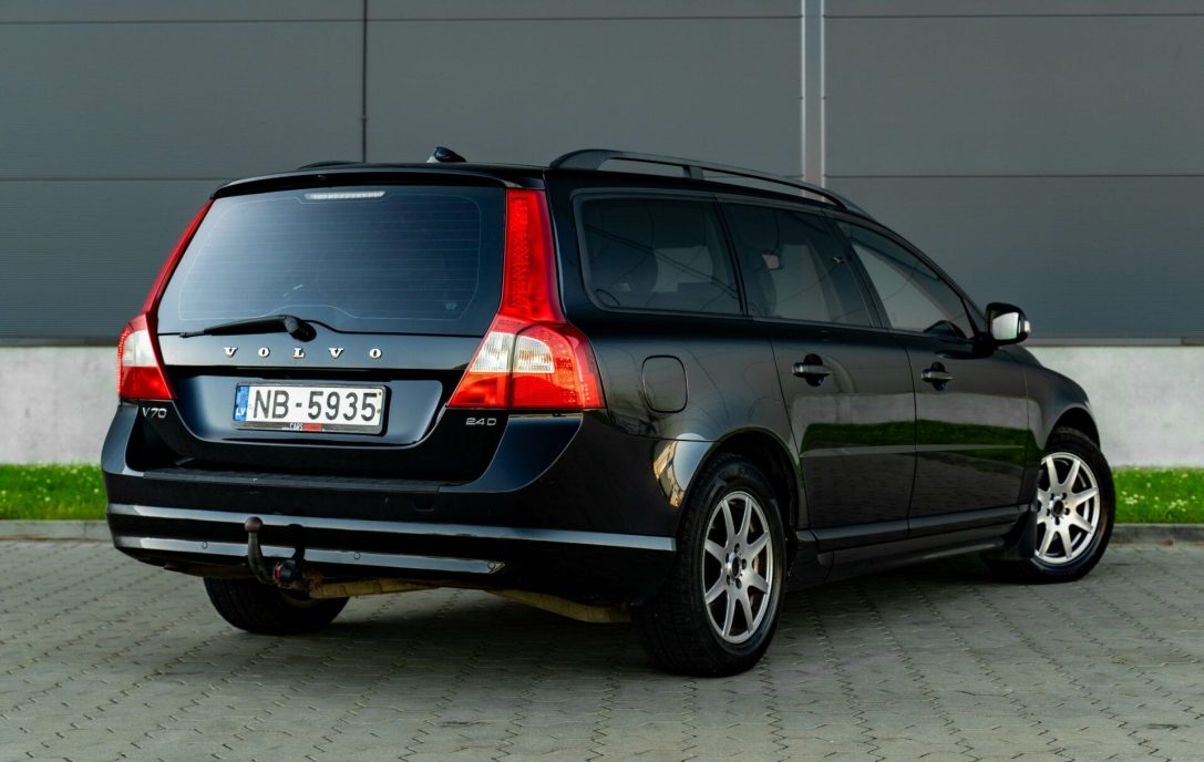 VOLVO V70