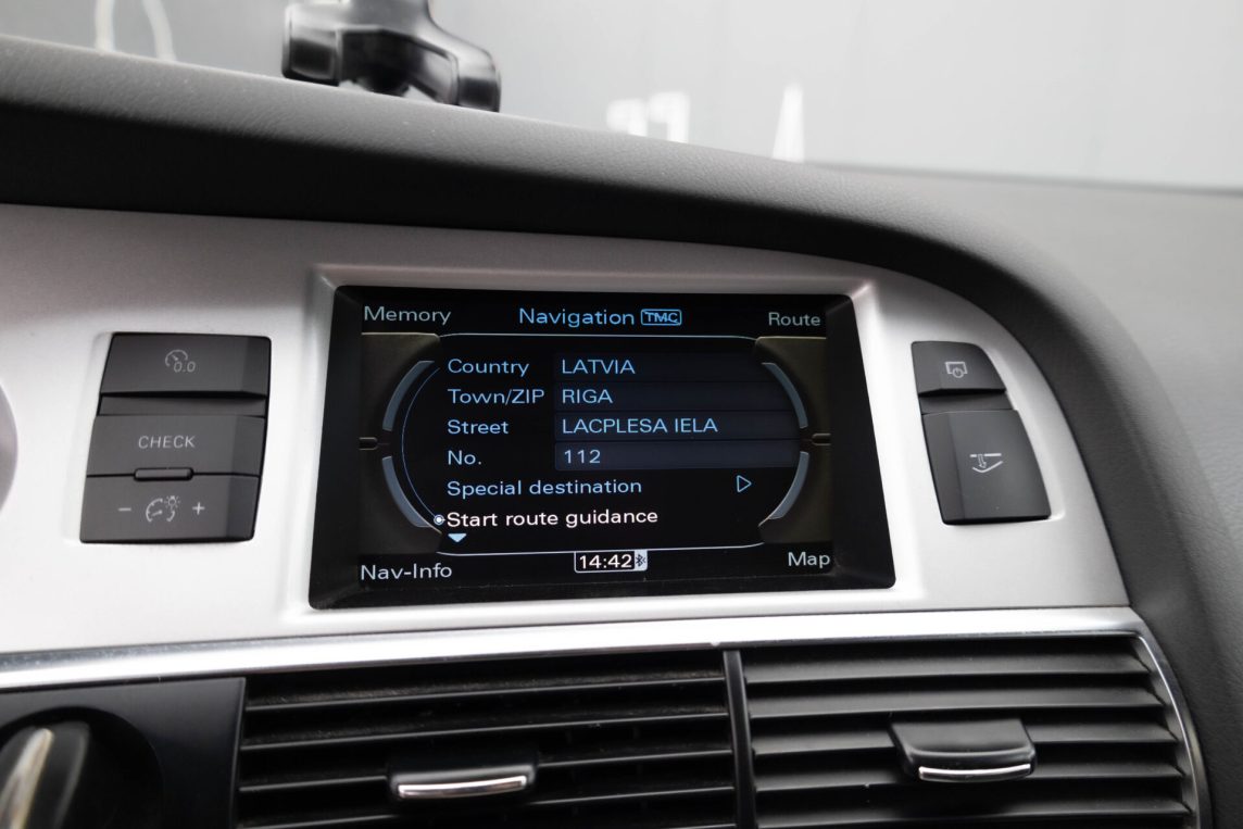 AUDI A6