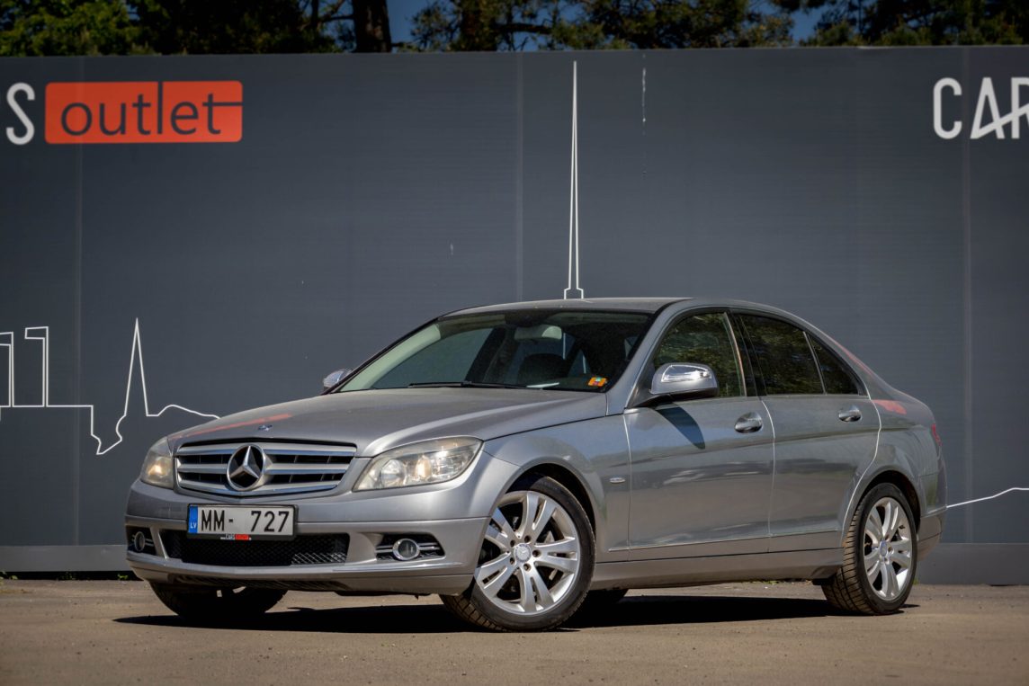 MERCEDES BENZ C220