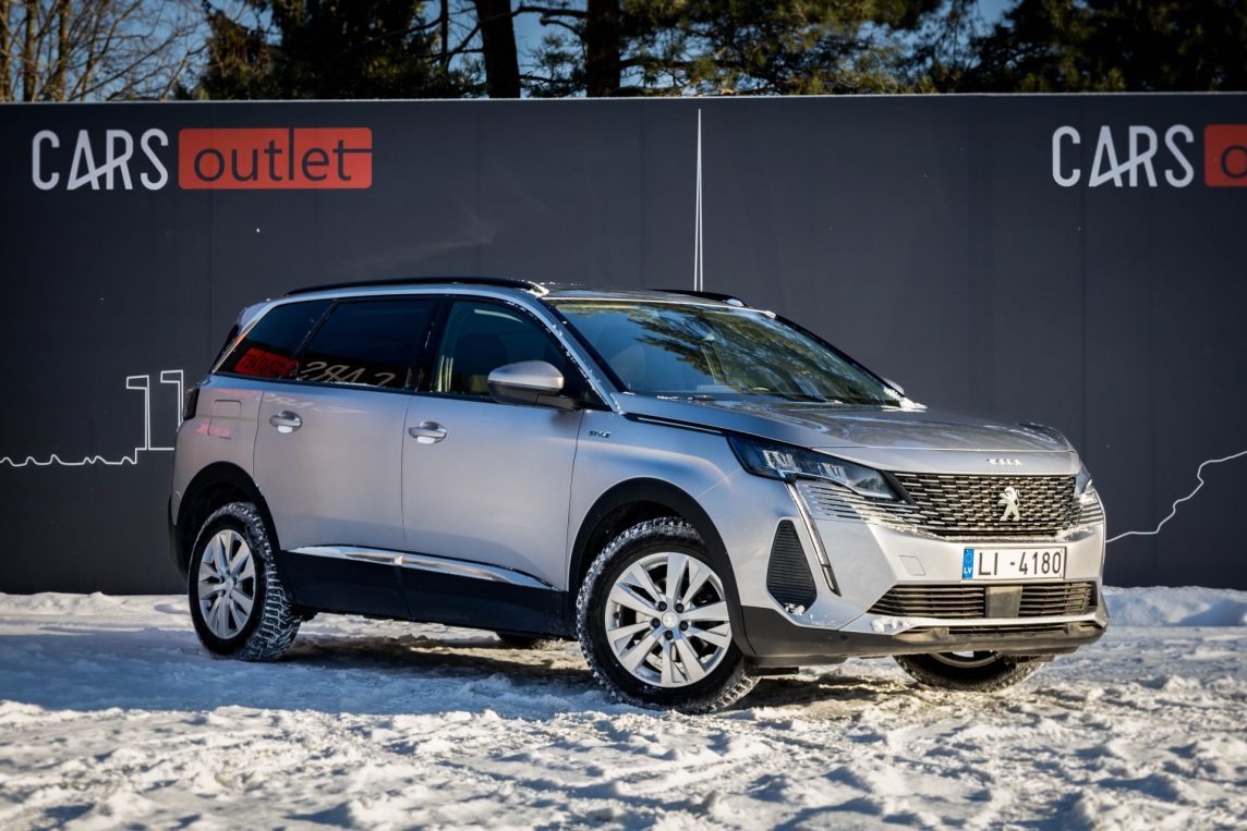 PEUGEOT 5008