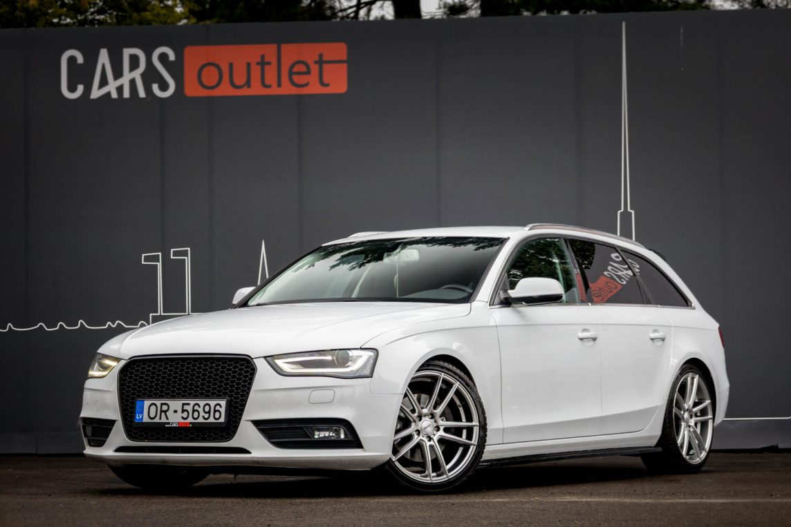 AUDI A4 AVANT
