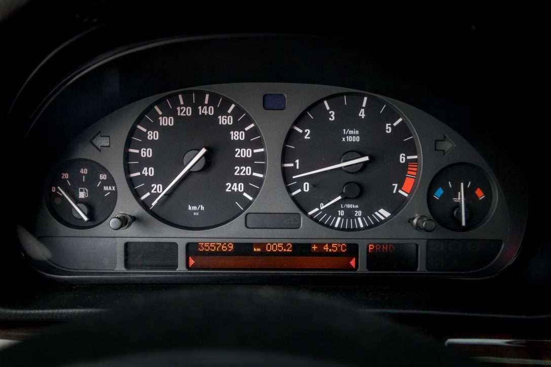 BMW 728