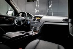 MERCEDES BENZ C220