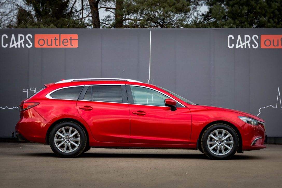 MAZDA 6