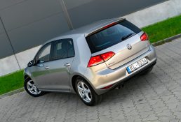 VW GOLF