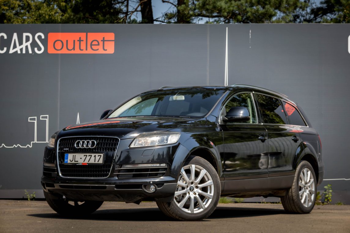 AUDI Q7
