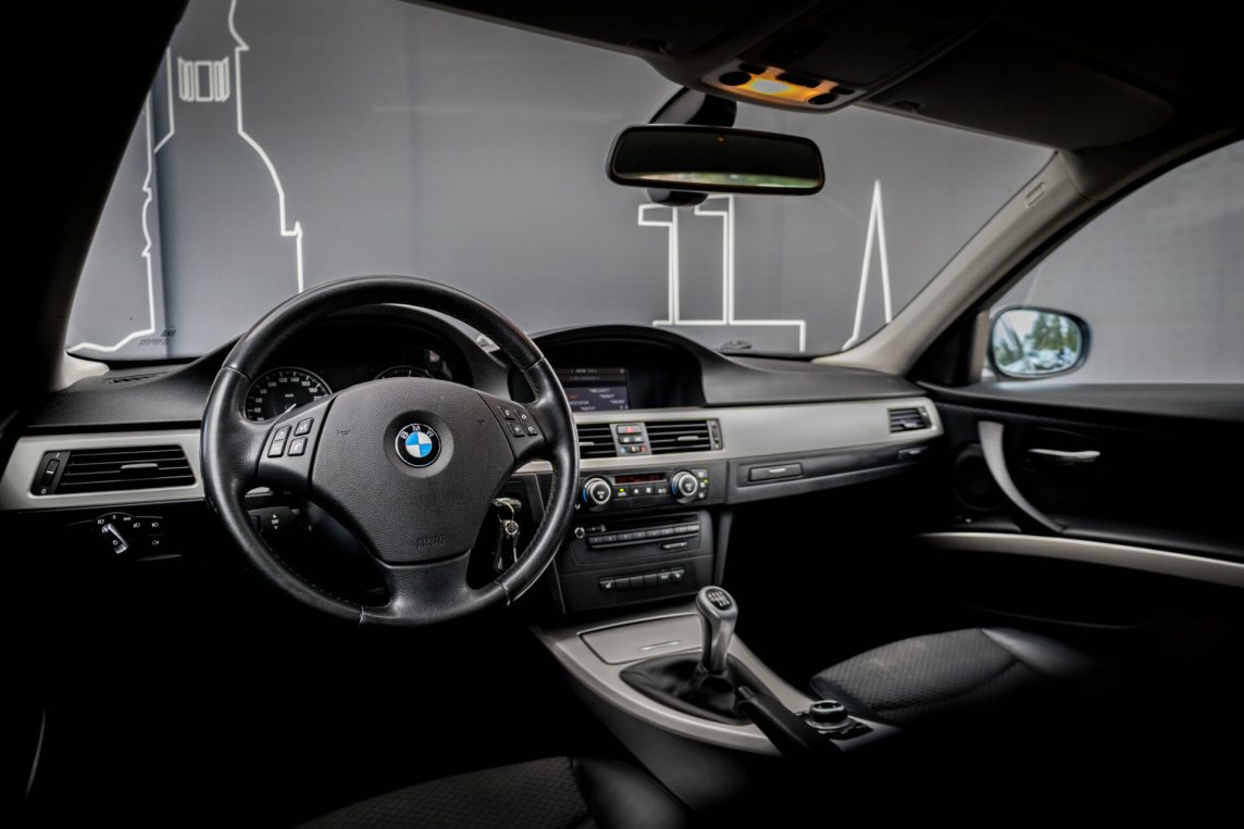 BMW 320