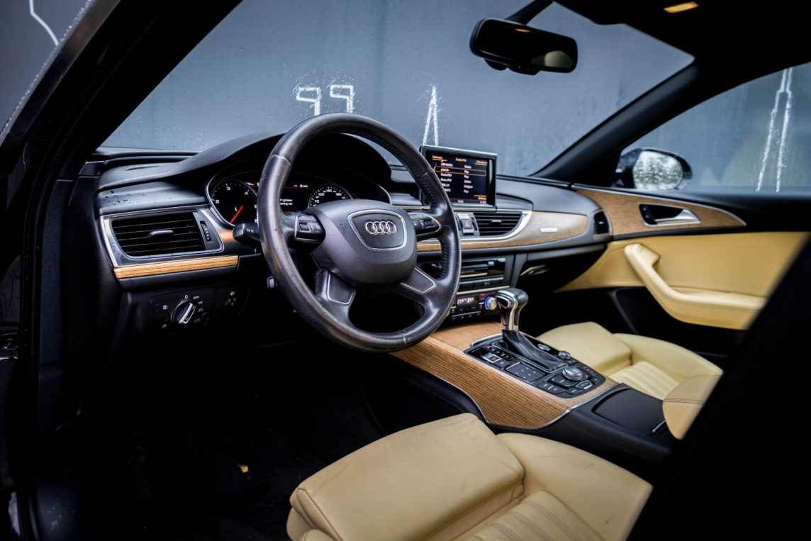 AUDI A6 LIMOUSINE