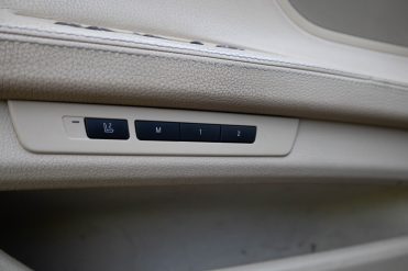 BMW 730