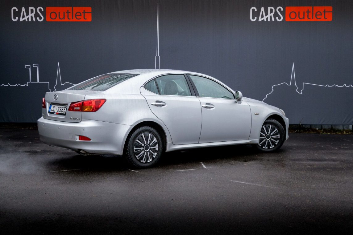 LEXUS IS 220