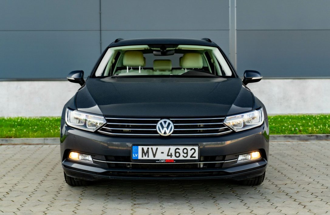 VW PASSAT
