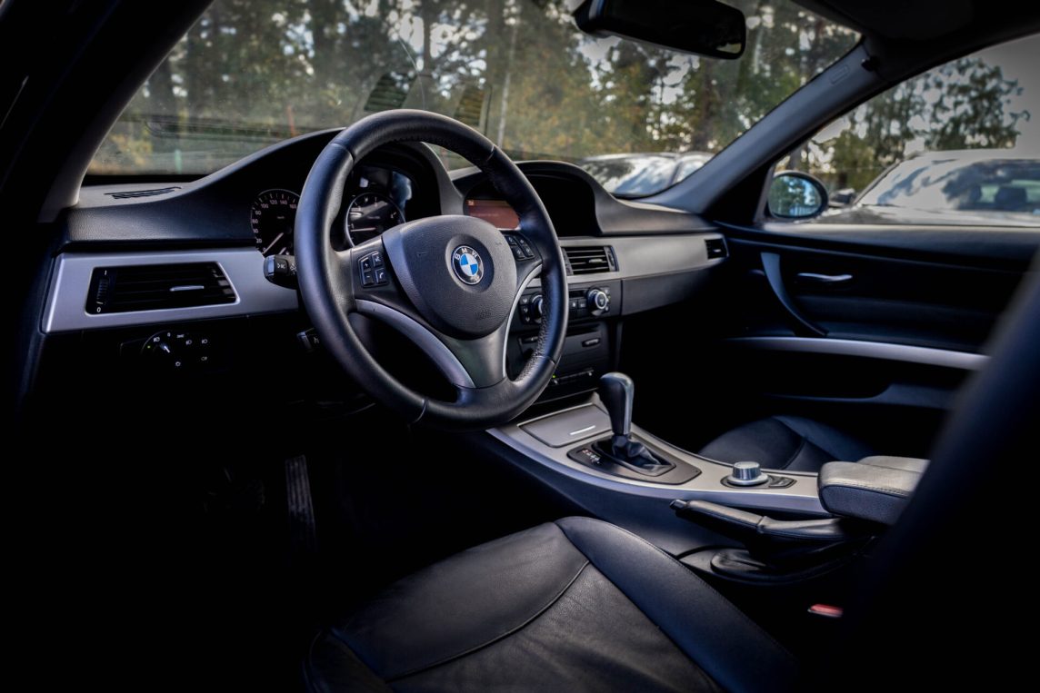 BMW 320