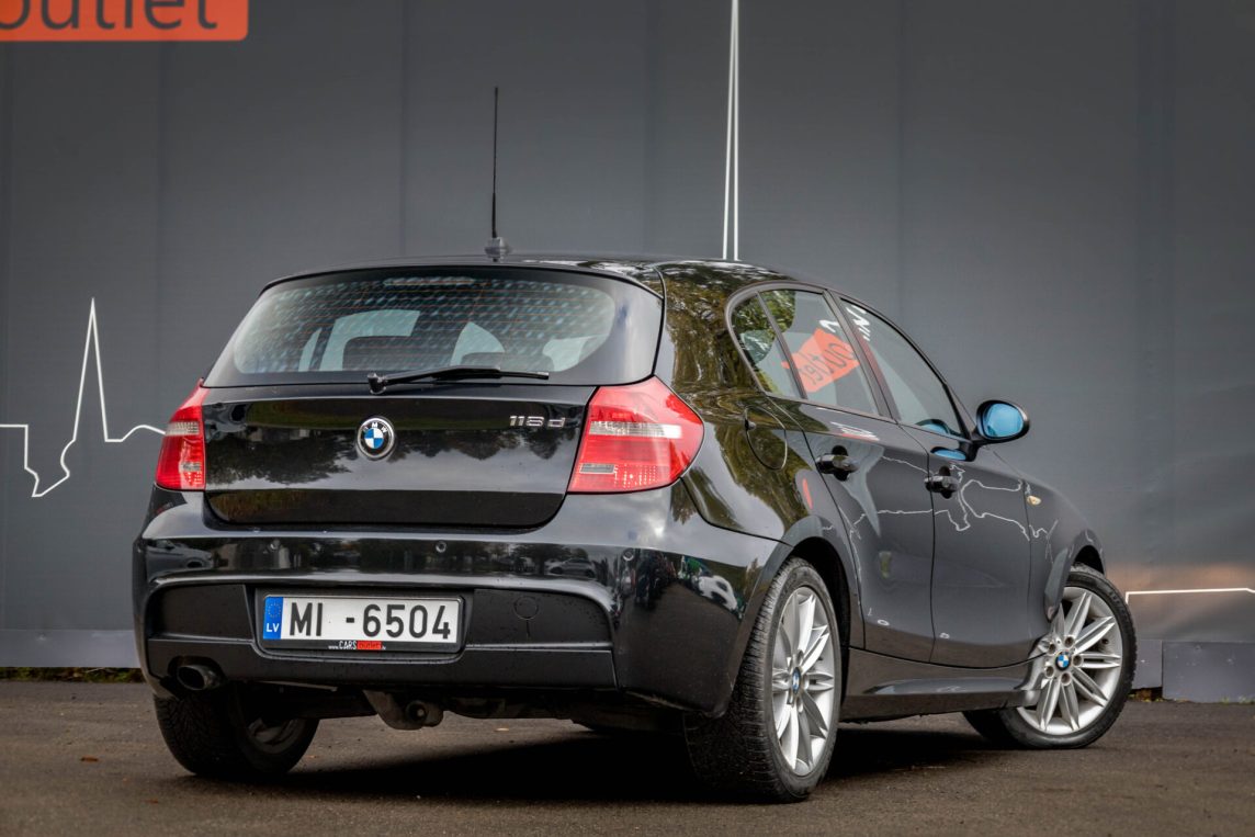 BMW 118