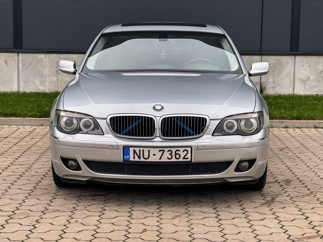 BMW 730