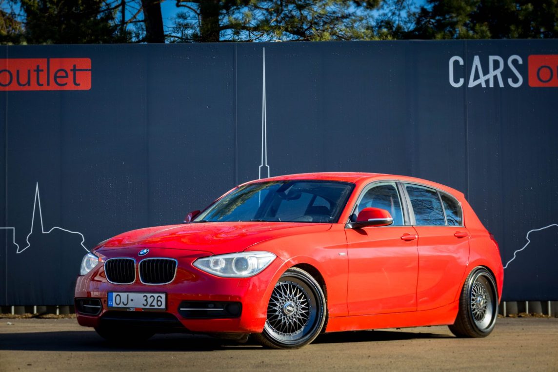 BMW 120