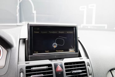 MERCEDES BENZ C320