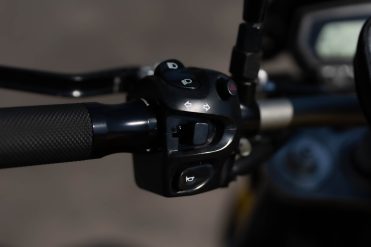 YAMAHA FZ 1N