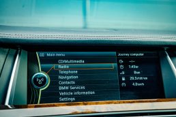 BMW 730
