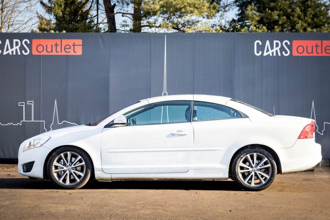 VOLVO C70