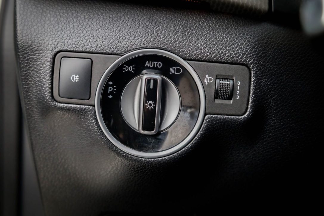 MERCEDES BENZ B 200