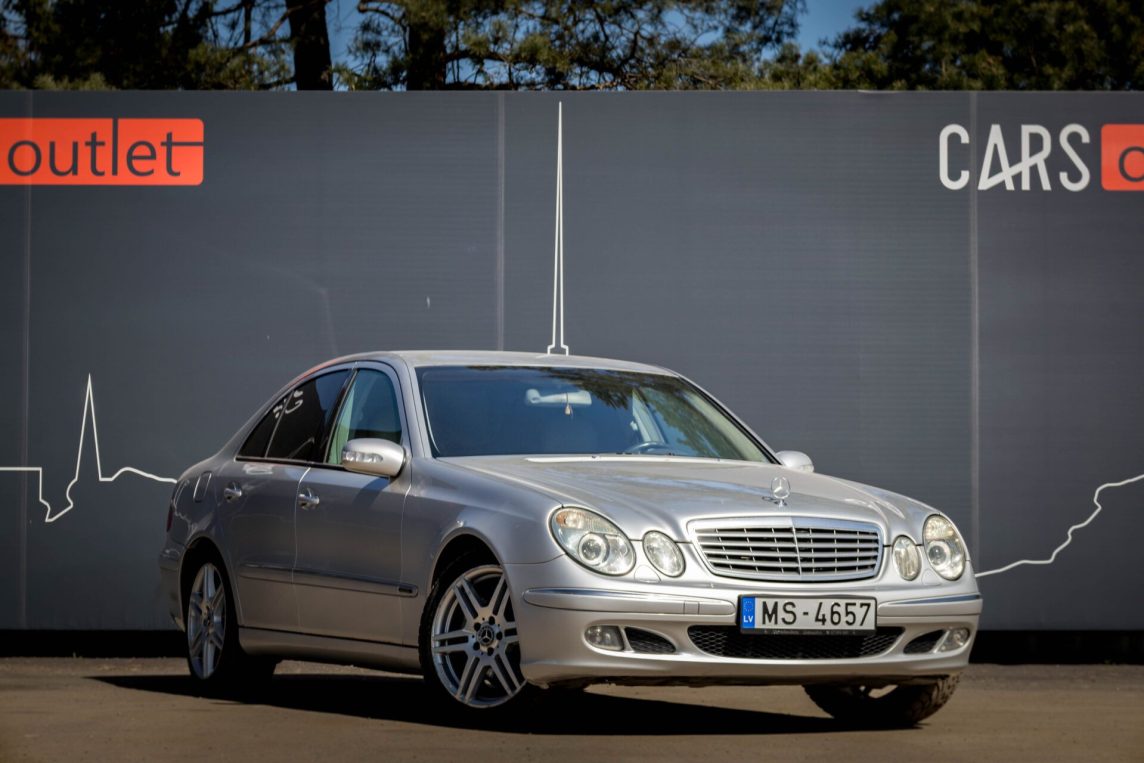 MERCEDES BENZ E270