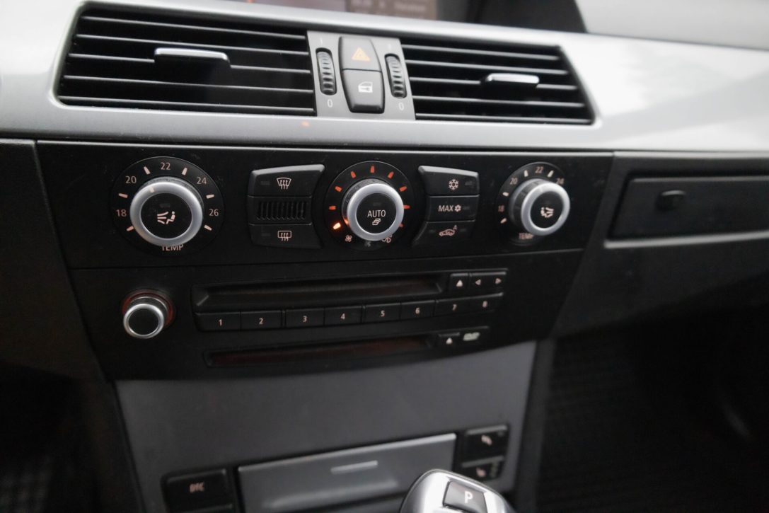 BMW 525