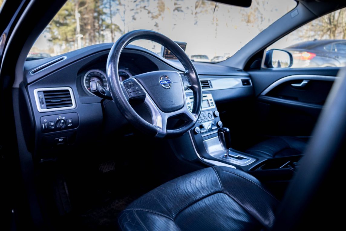 VOLVO S80
