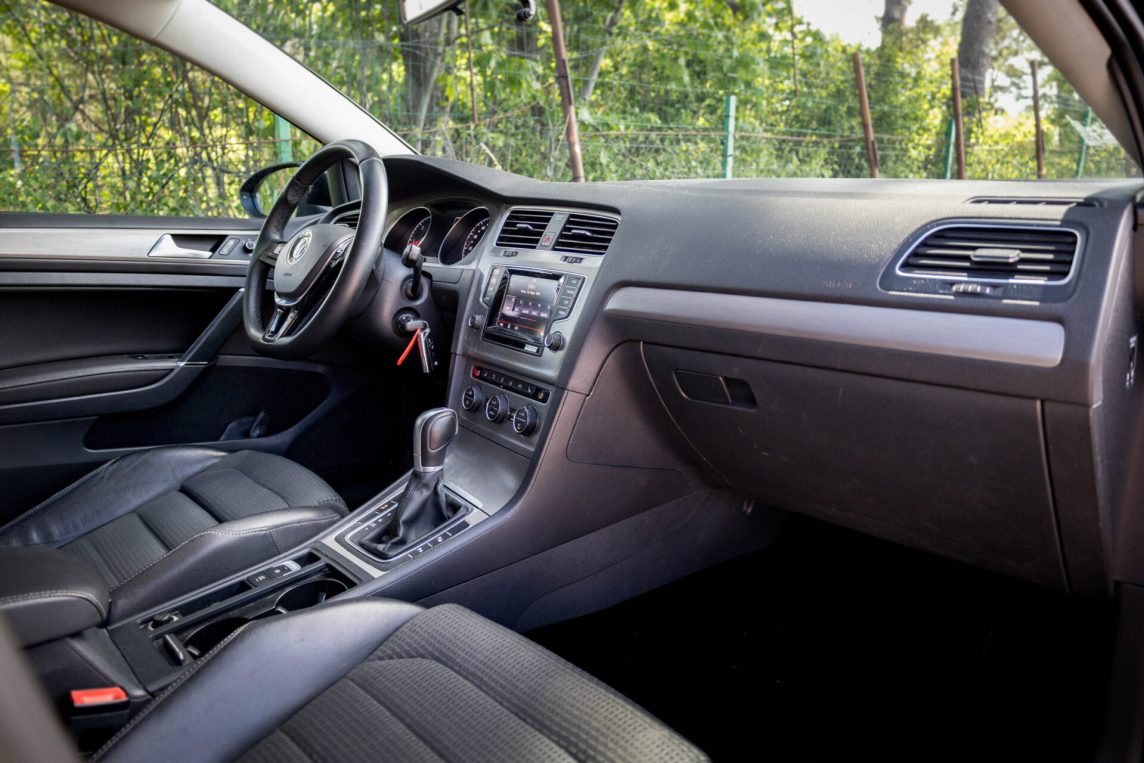 VW GOLF