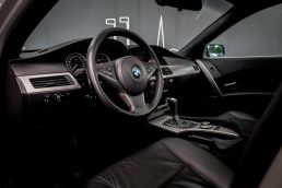 BMW 525