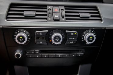BMW 523