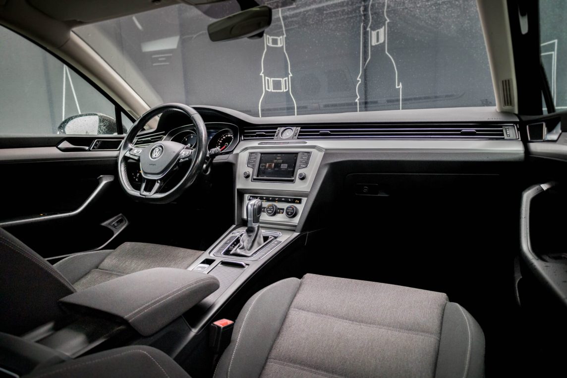 VW PASSAT