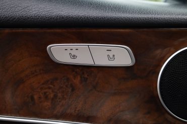 MERCEDES BENZ E220 D