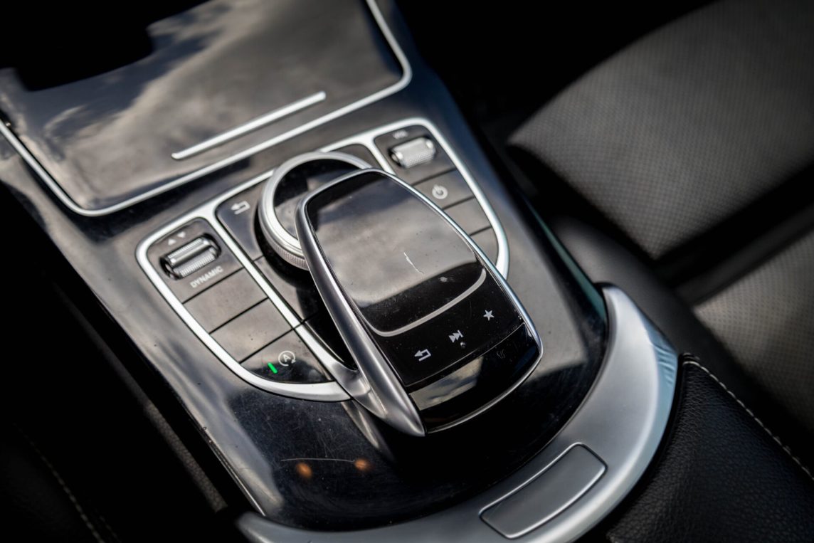 MERCEDES BENZ C 220 D
