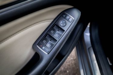 MERCEDES BENZ B 180