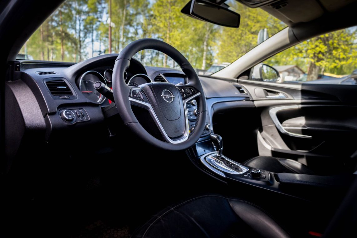 OPEL INSIGNIA